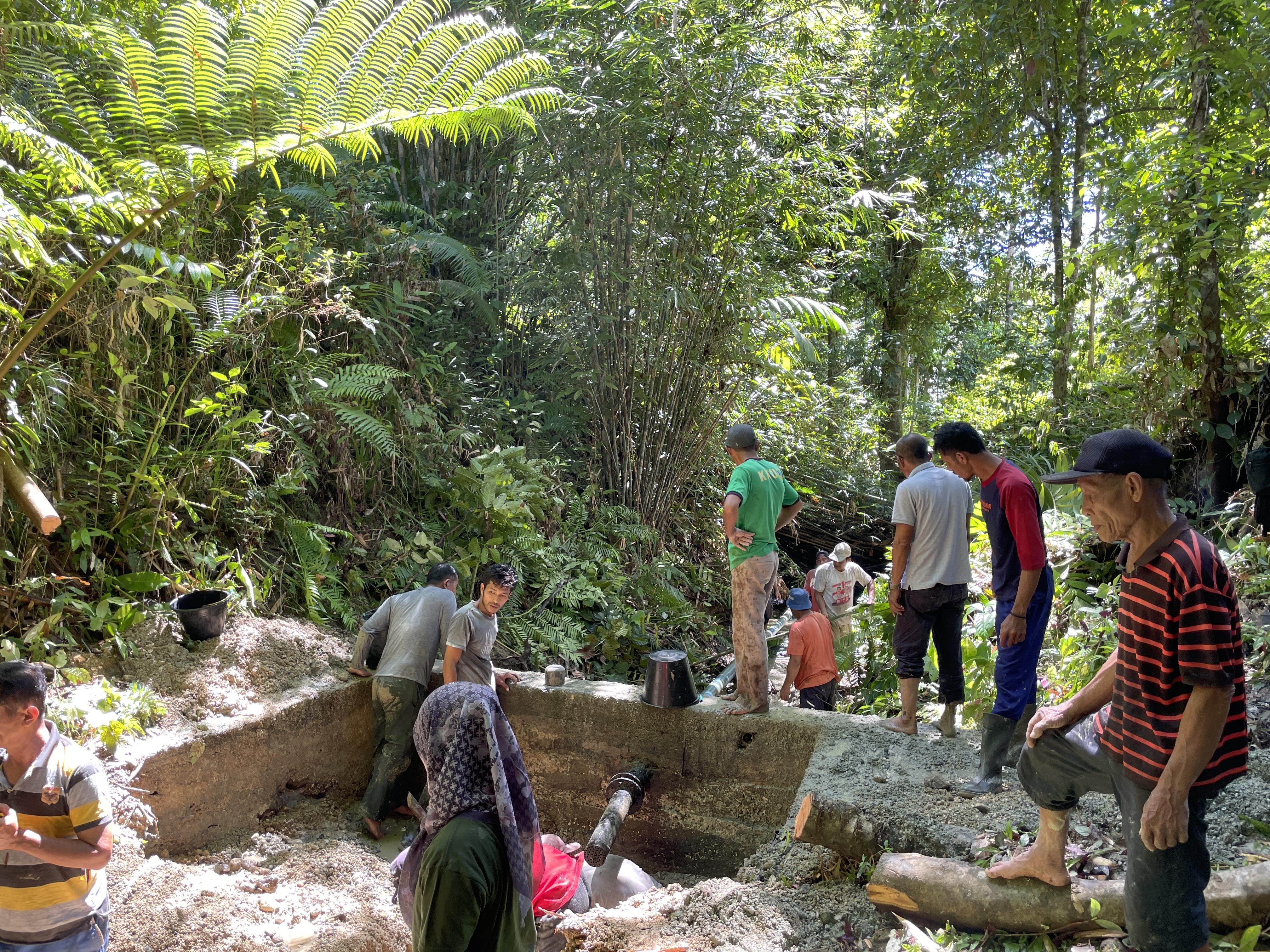 Gotong Royong Revitalisasi Sumber Air, Warga Desa Bergerak untuk Akses Air Bersih